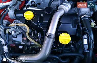 Хэтчбек Renault Megane 2010 в 