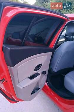 Хэтчбек Renault Megane 2010 в 