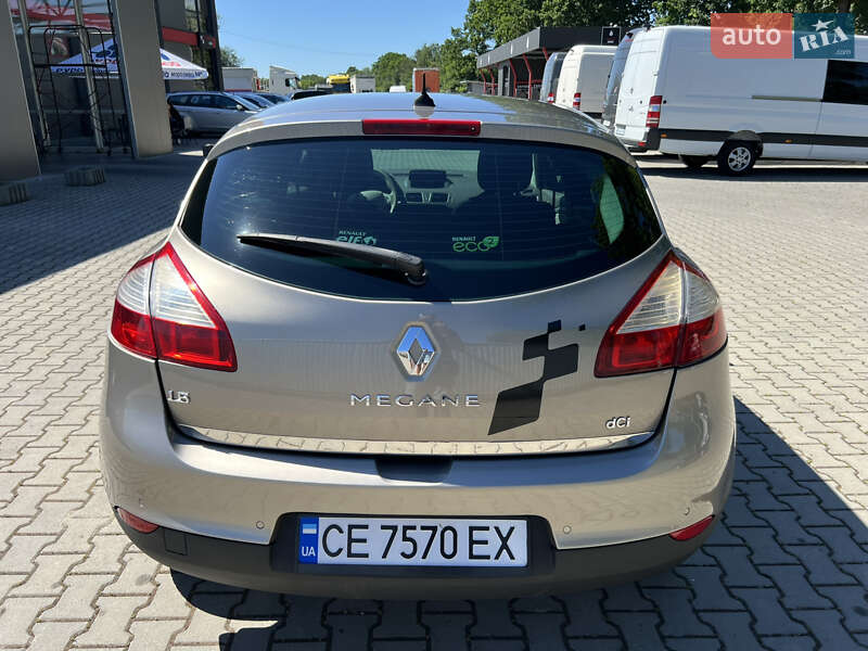 Хэтчбек Renault Megane 2012 в Новоселице