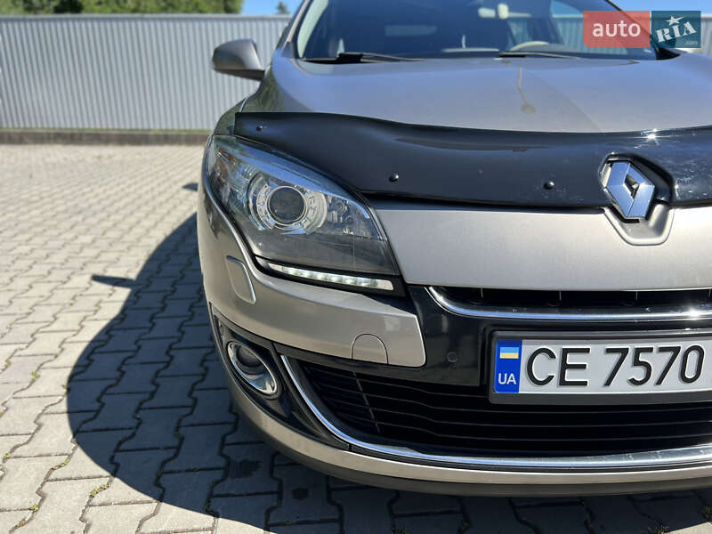 Хэтчбек Renault Megane 2012 в Новоселице