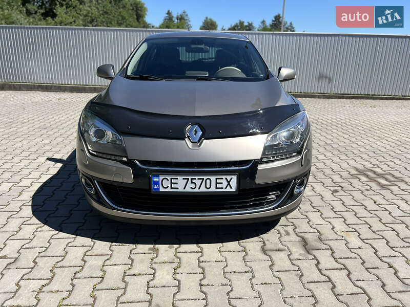 Хэтчбек Renault Megane 2012 в Новоселице