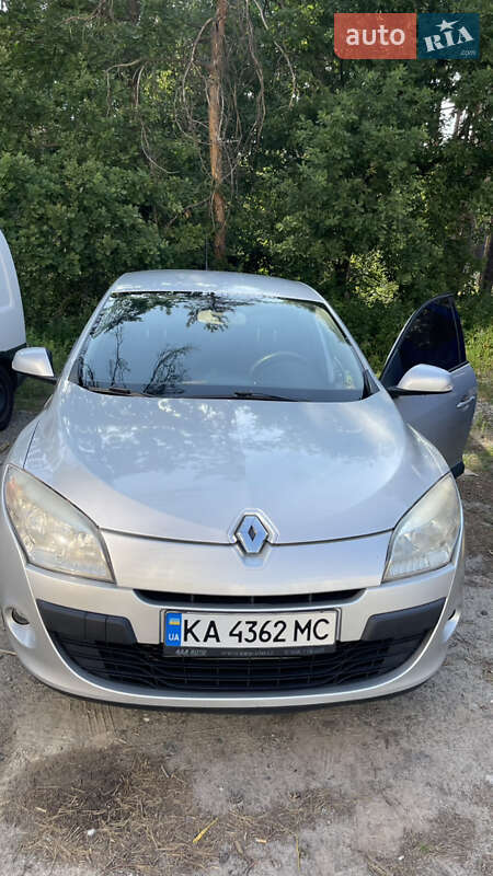 Хэтчбек Renault Megane 2009 в Буче