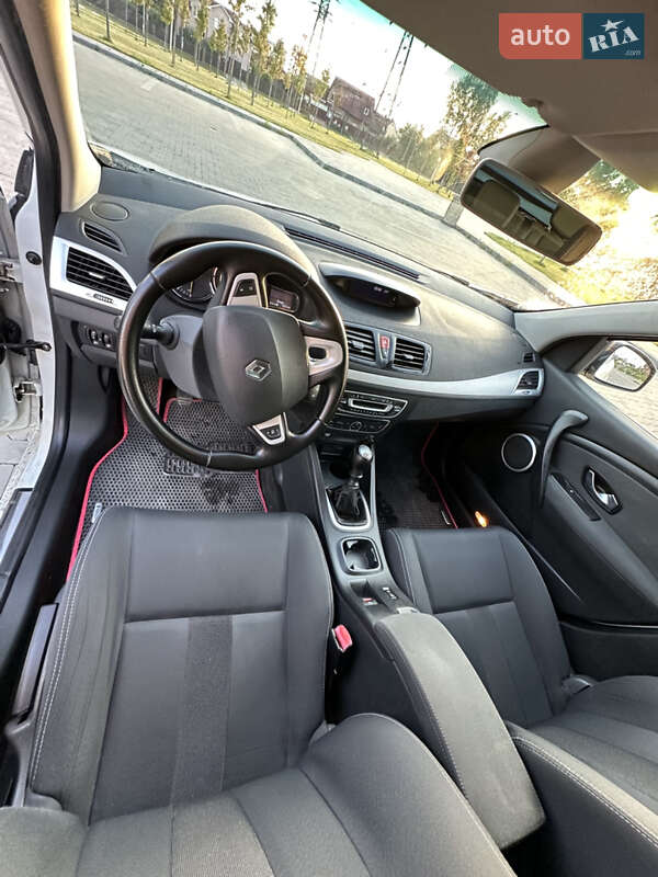 Универсал Renault Megane 2011 в Буче