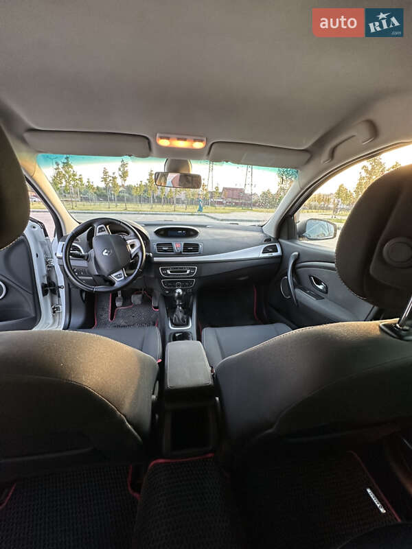 Универсал Renault Megane 2011 в Буче