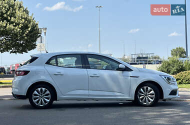 Хэтчбек Renault Megane 2018 в 