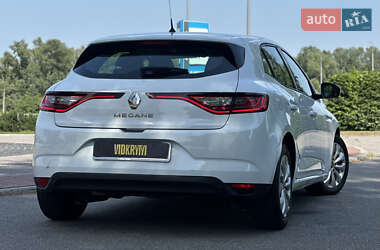 Хэтчбек Renault Megane 2018 в 