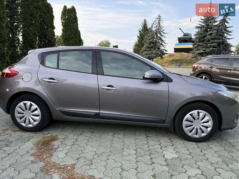 Хэтчбек Renault Megane 2010 в Дубно