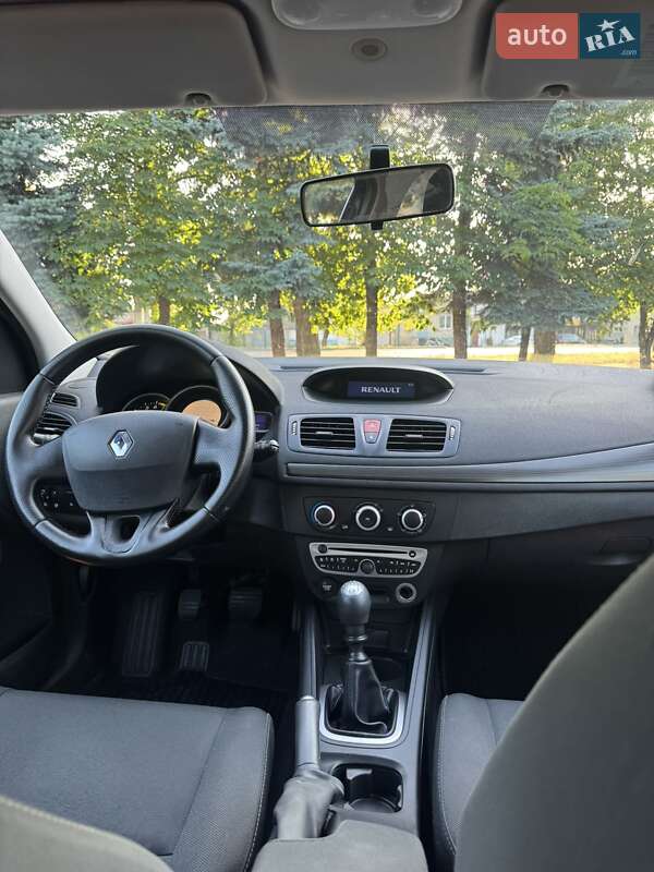 Хэтчбек Renault Megane 2011 в Вознесенске