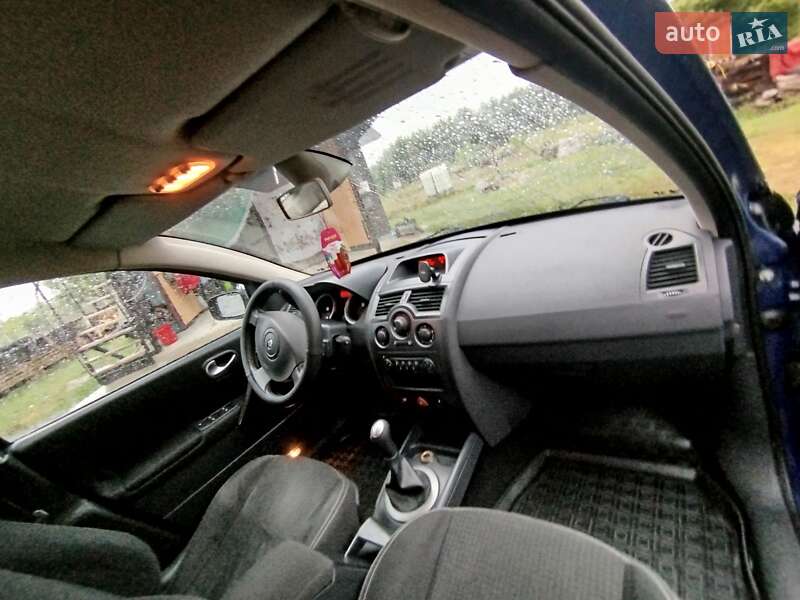 Универсал Renault Megane 2005 в Нетешине