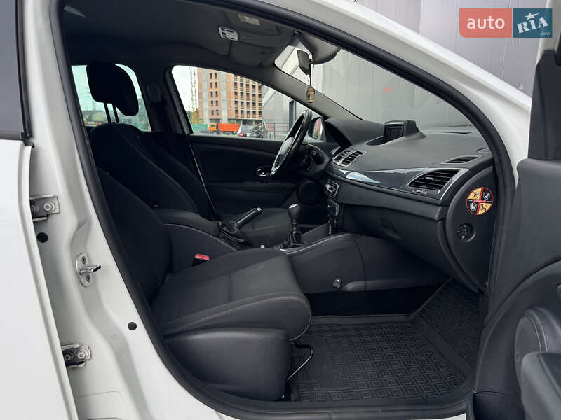 Универсал Renault Megane 2015 в Киеве