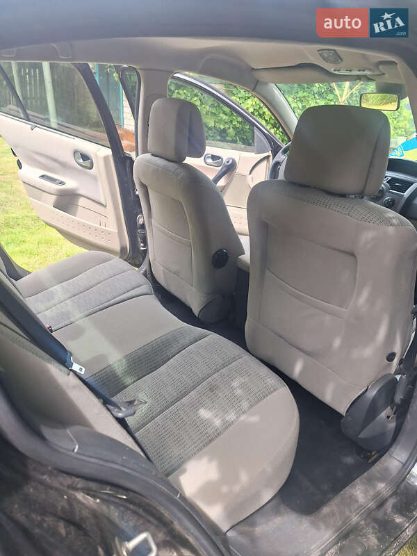 Седан Renault Megane 2006 в Борисполе фото 32 Седан Renault Megane 2006 в Борисполе
