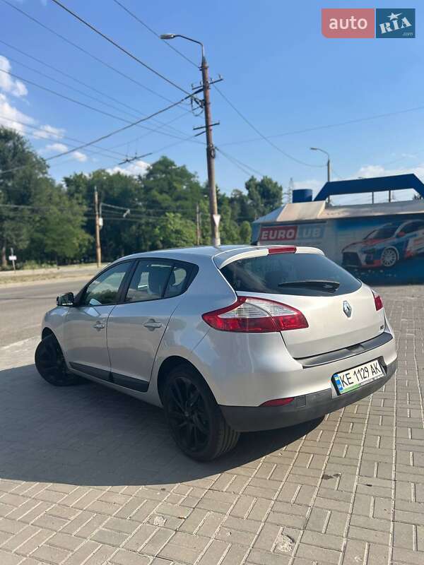 Хетчбек Renault Megane 2014 в Дніпрі