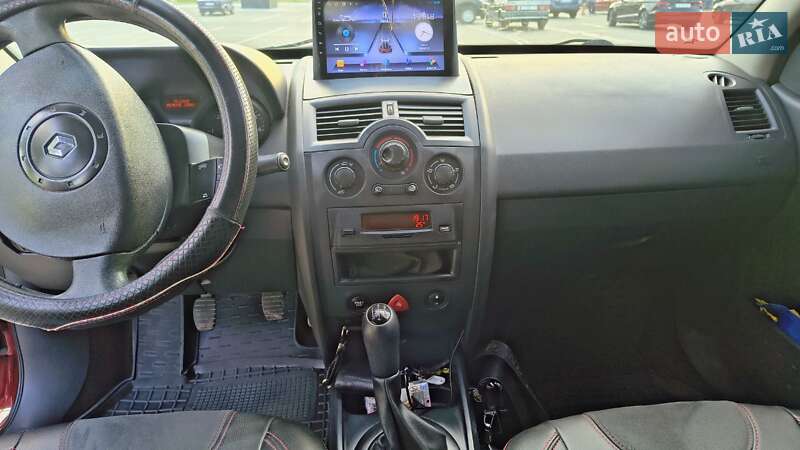 Седан Renault Megane 2004 в Умані