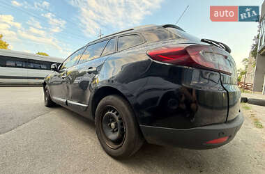 Универсал Renault Megane 2011 в 