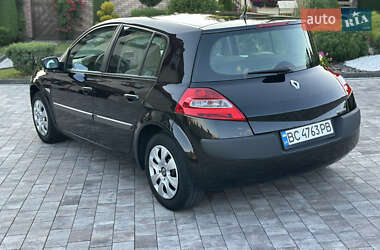Хэтчбек Renault Megane 2007 в 