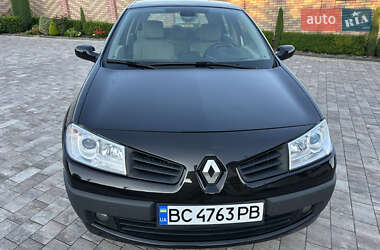 Хэтчбек Renault Megane 2007 в 