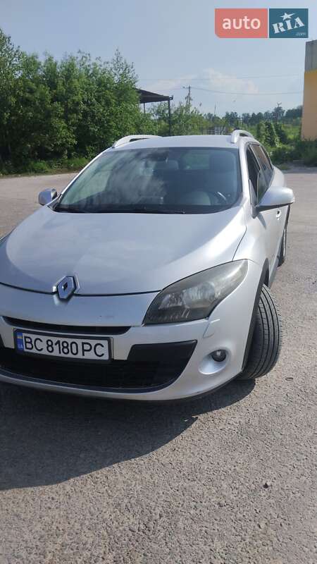 Универсал Renault Megane 2011 в Пустомытах