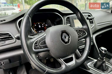 Хетчбек Renault Megane 2018 в 