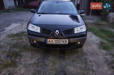 Хэтчбек Renault Megane 2005 в 