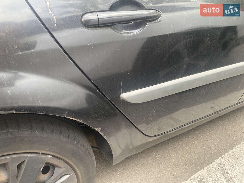 Хэтчбек Renault Megane 2006 в Киеве