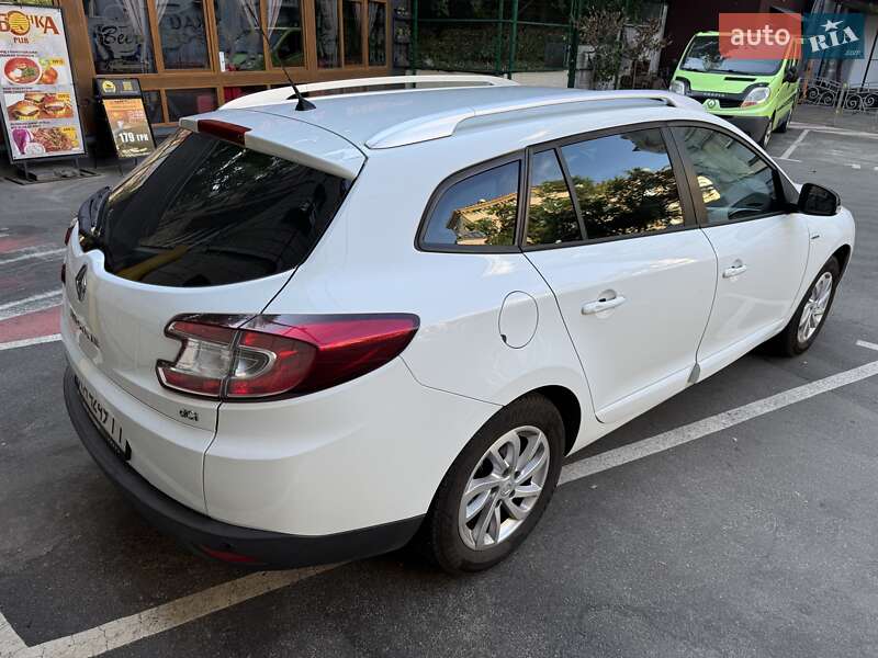 Универсал Renault Megane 2015 в Киеве
