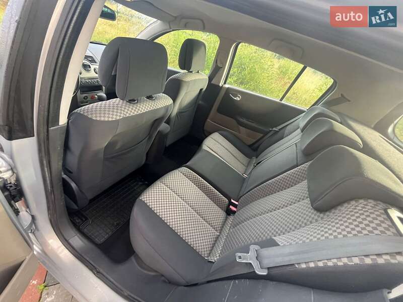 Хетчбек Renault Megane 2003 в Брошневі-Облозі