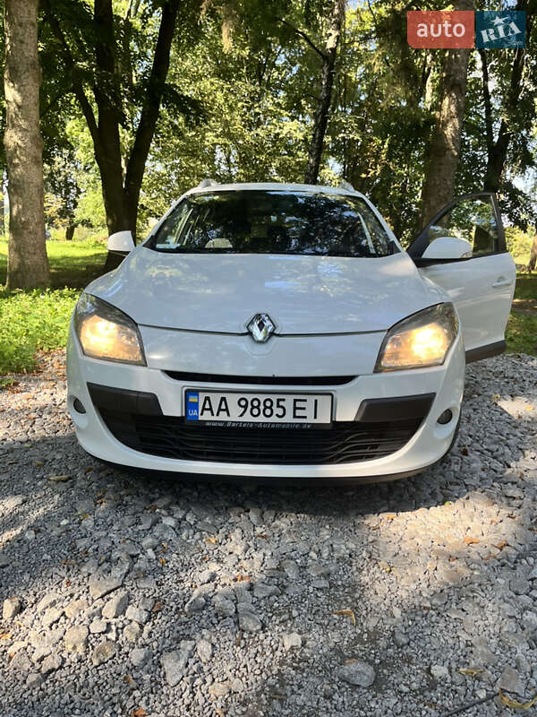 Универсал Renault Megane 2011 в Киеве