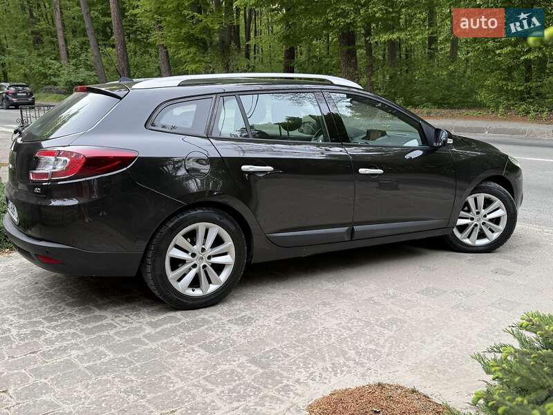 Универсал Renault Megane 2010 в Львове
