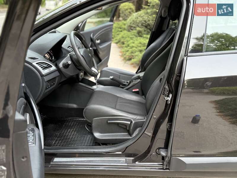 Универсал Renault Megane 2010 в Львове