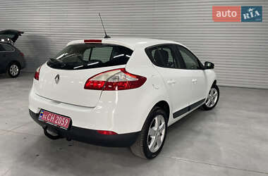 Хэтчбек Renault Megane 2014 в 