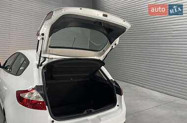 Хэтчбек Renault Megane 2014 в 