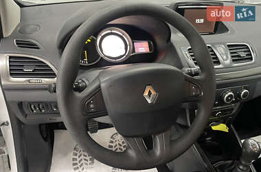 Хэтчбек Renault Megane 2014 в 