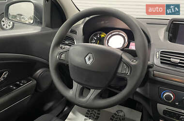 Хэтчбек Renault Megane 2014 в 