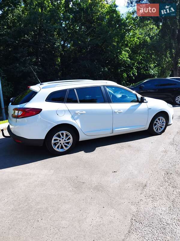 Универсал Renault Megane 2014 в Киеве