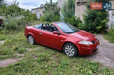 Кабриолет Renault Megane 2004 в 