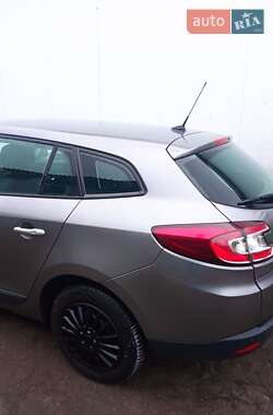 Универсал Renault Megane 2011 в 