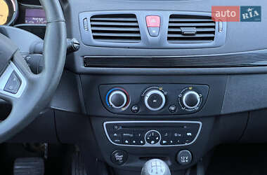 Универсал Renault Megane 2011 в 
