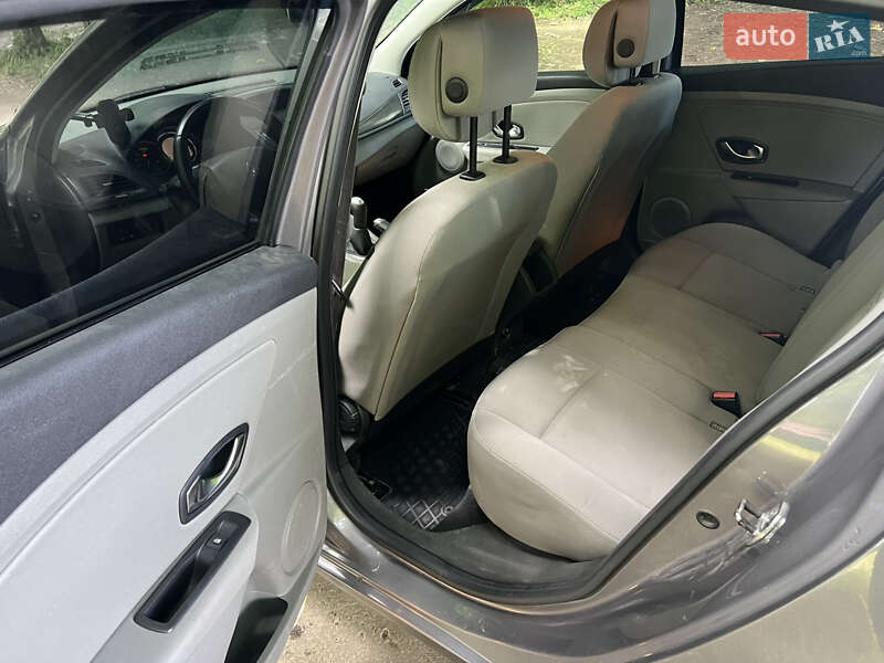 Хэтчбек Renault Megane 2009 в Тлумаче