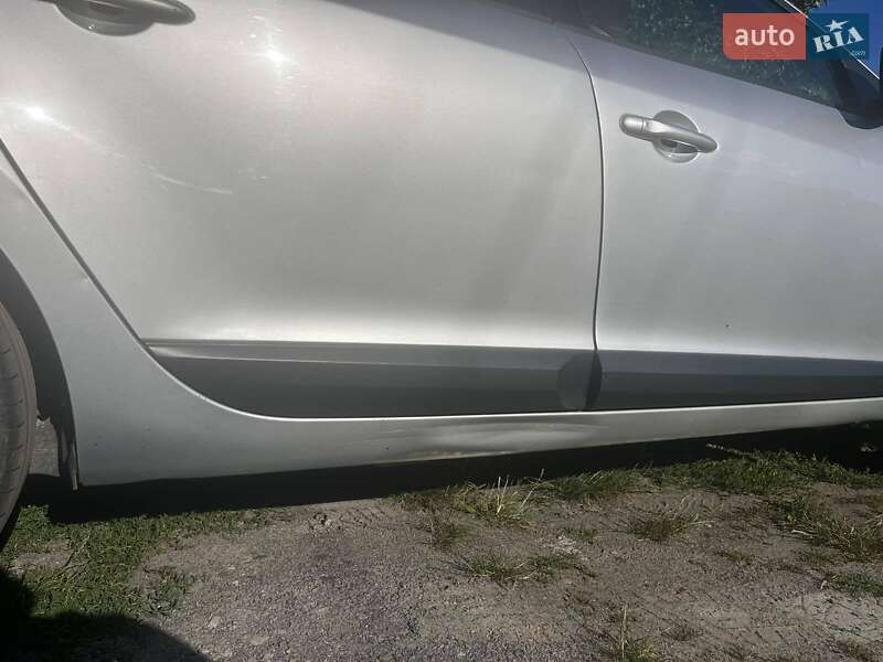 Универсал Renault Megane 2011 в Шептицькому фото 15 Универсал Renault Megane 2011 в Шептицькому