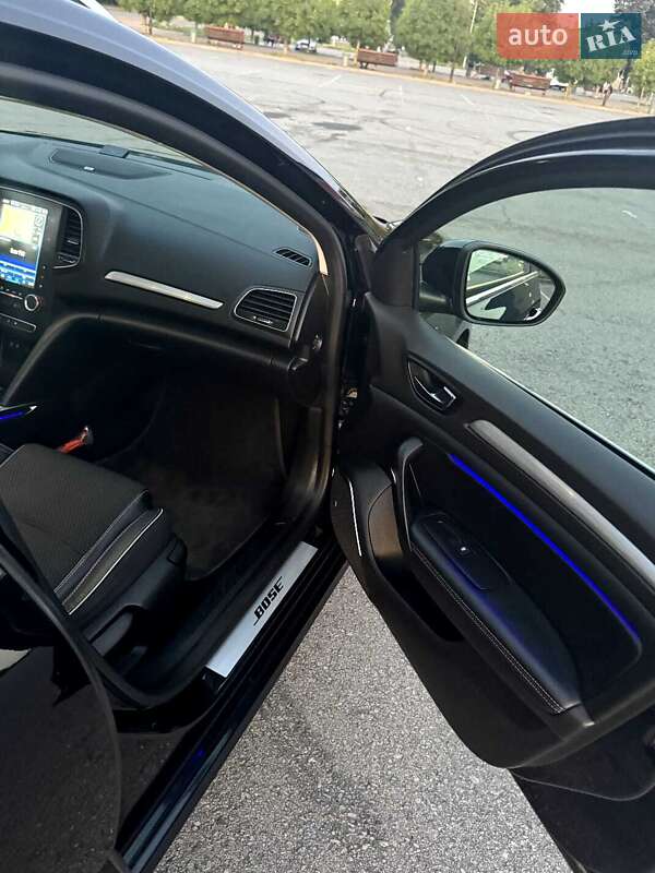 Универсал Renault Megane 2017 в Запорожье фото 15 Универсал Renault Megane 2017 в Запорожье