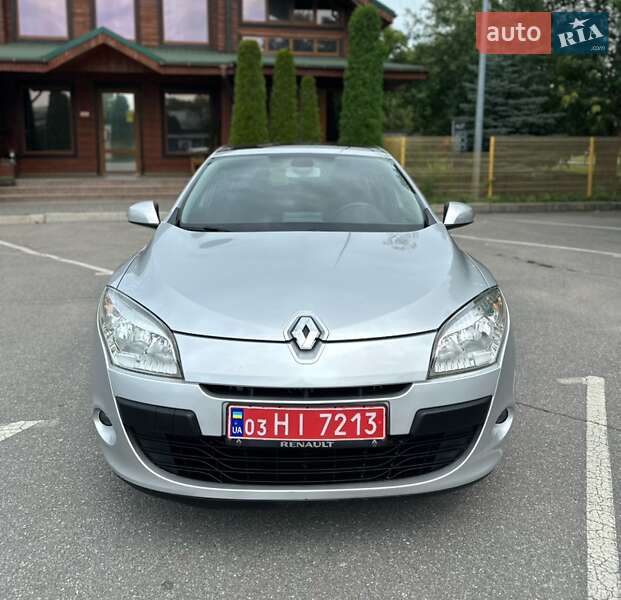 Хэтчбек Renault Megane 2010 в Александрие