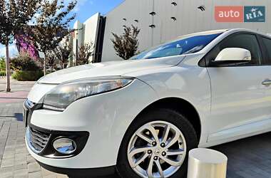 Хетчбек Renault Megane 2013 в 