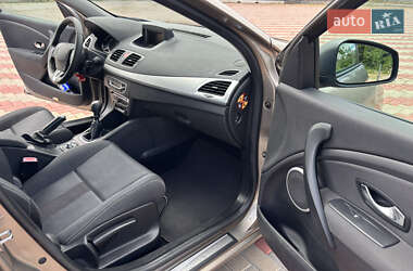 Хетчбек Renault Megane 2009 в 