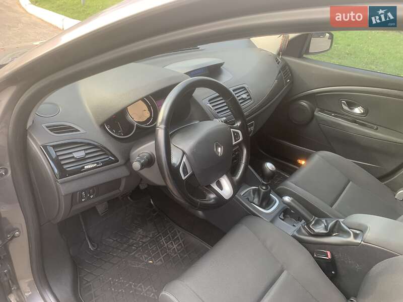 Универсал Renault Megane 2011 в Львове