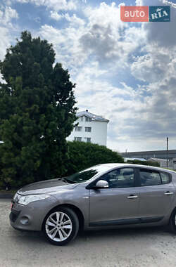 Хэтчбек Renault Megane 2010 в Ахтырке