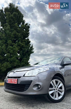Хэтчбек Renault Megane 2010 в Ахтырке
