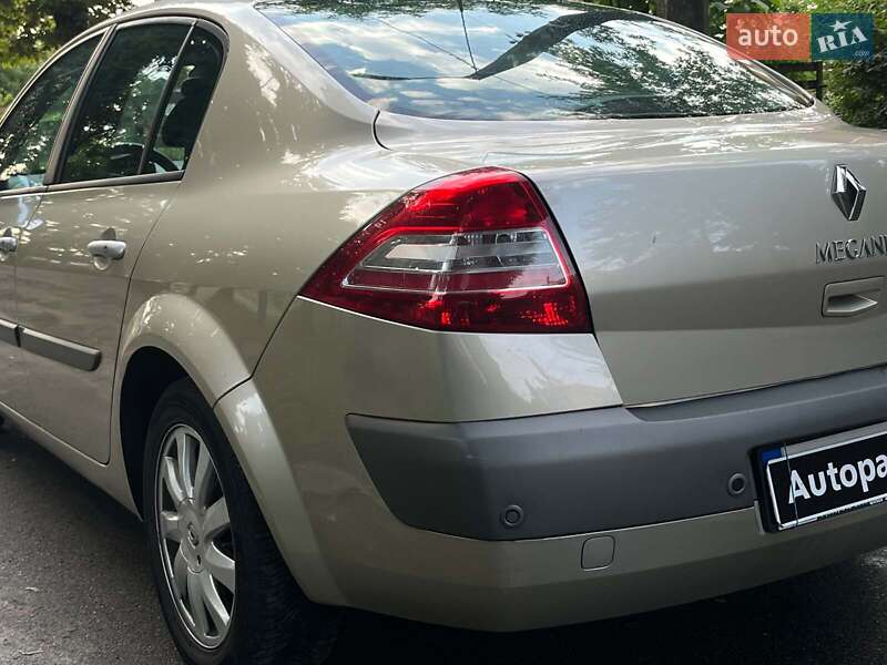 Седан Renault Megane 2006 в Киеве фото 13 Седан Renault Megane 2006 в Киеве