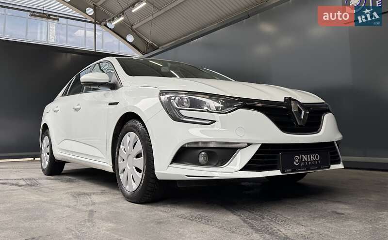Седан Renault Megane 2018 в Киеве