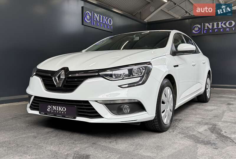 Седан Renault Megane 2018 в Киеве