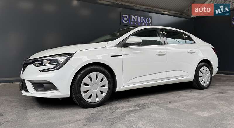 Седан Renault Megane 2018 в Киеве